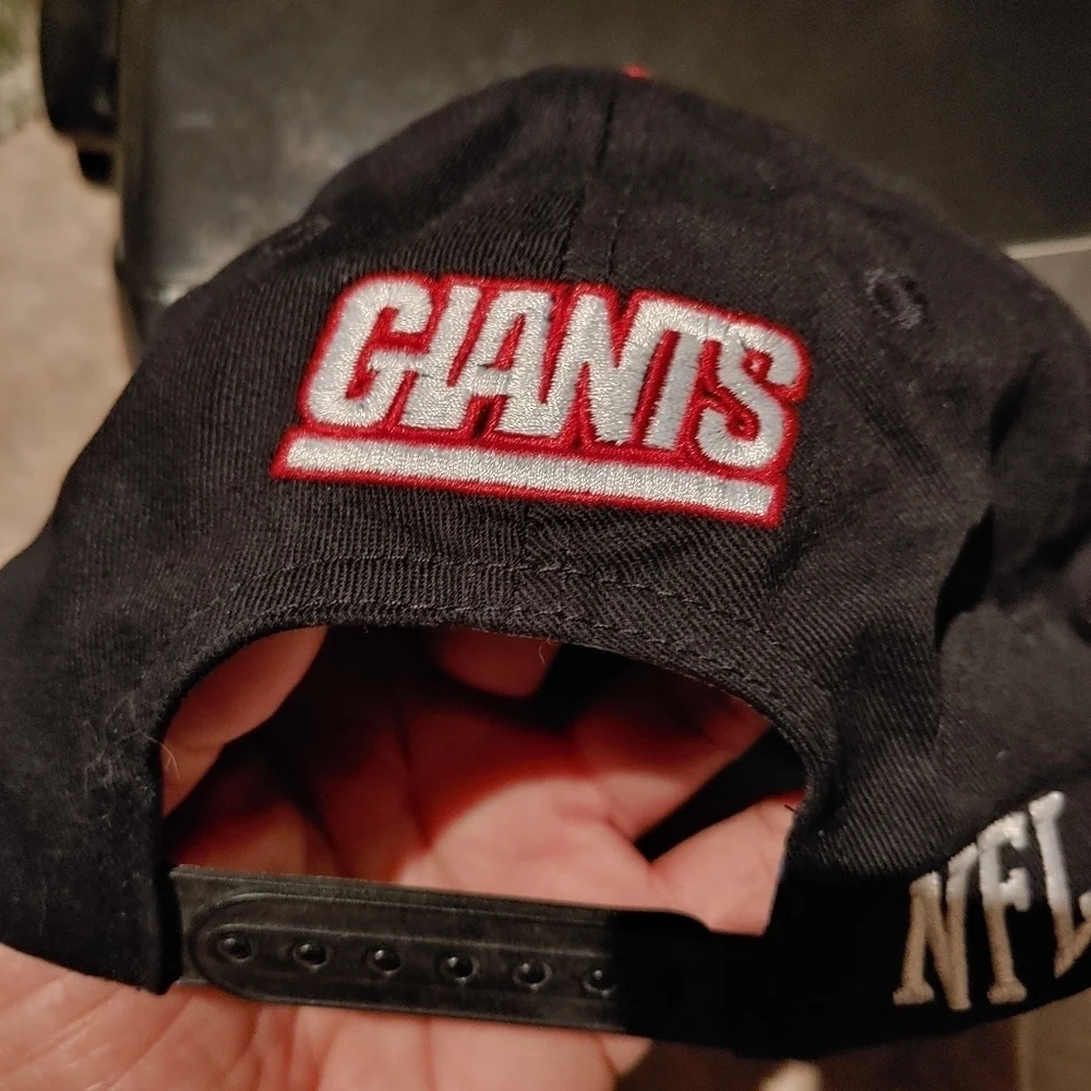 NEW NEW YORK GIANTS OFFICIAL NFL BASEBALL CAP SIZE LARGE